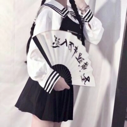 绯村剑心（原名：绯村心太；身份：飞天御剑流十四代传人、“刽子手拔刀斋”） - 游戏直播实时在线观看 - 客户端看剧